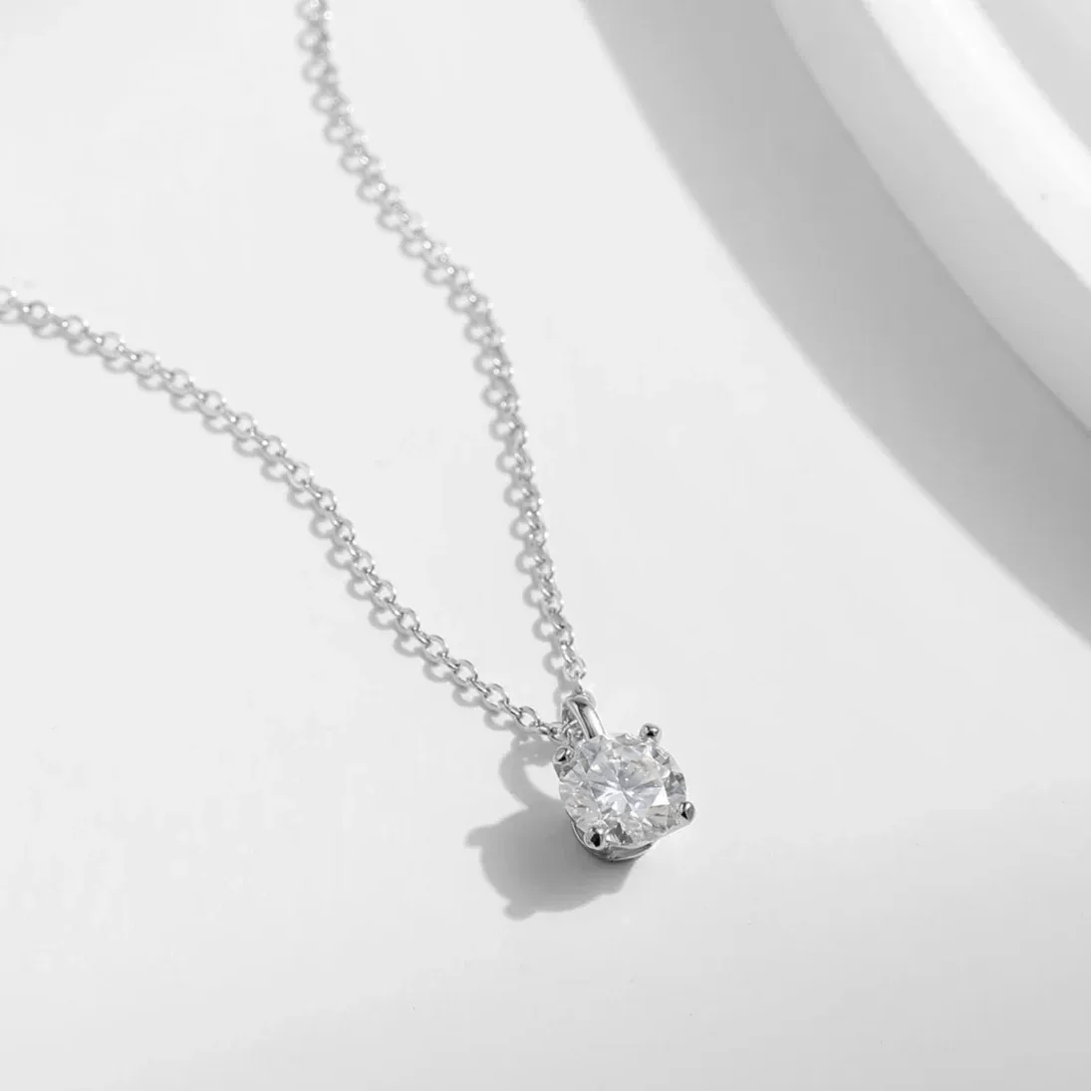 Moissanite 1ct Solitaire Necklace - Cleora