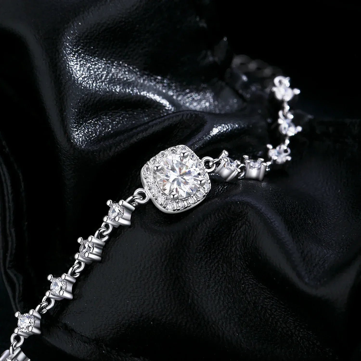 Moissanite Midnight Bracelet - Cleora
